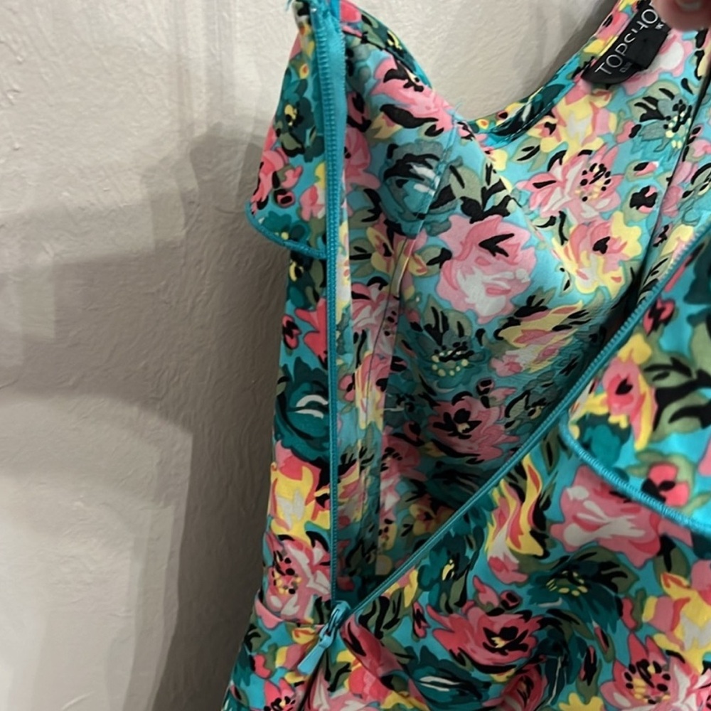 Floral One-Shoulder Romper - Picture 5 of 7